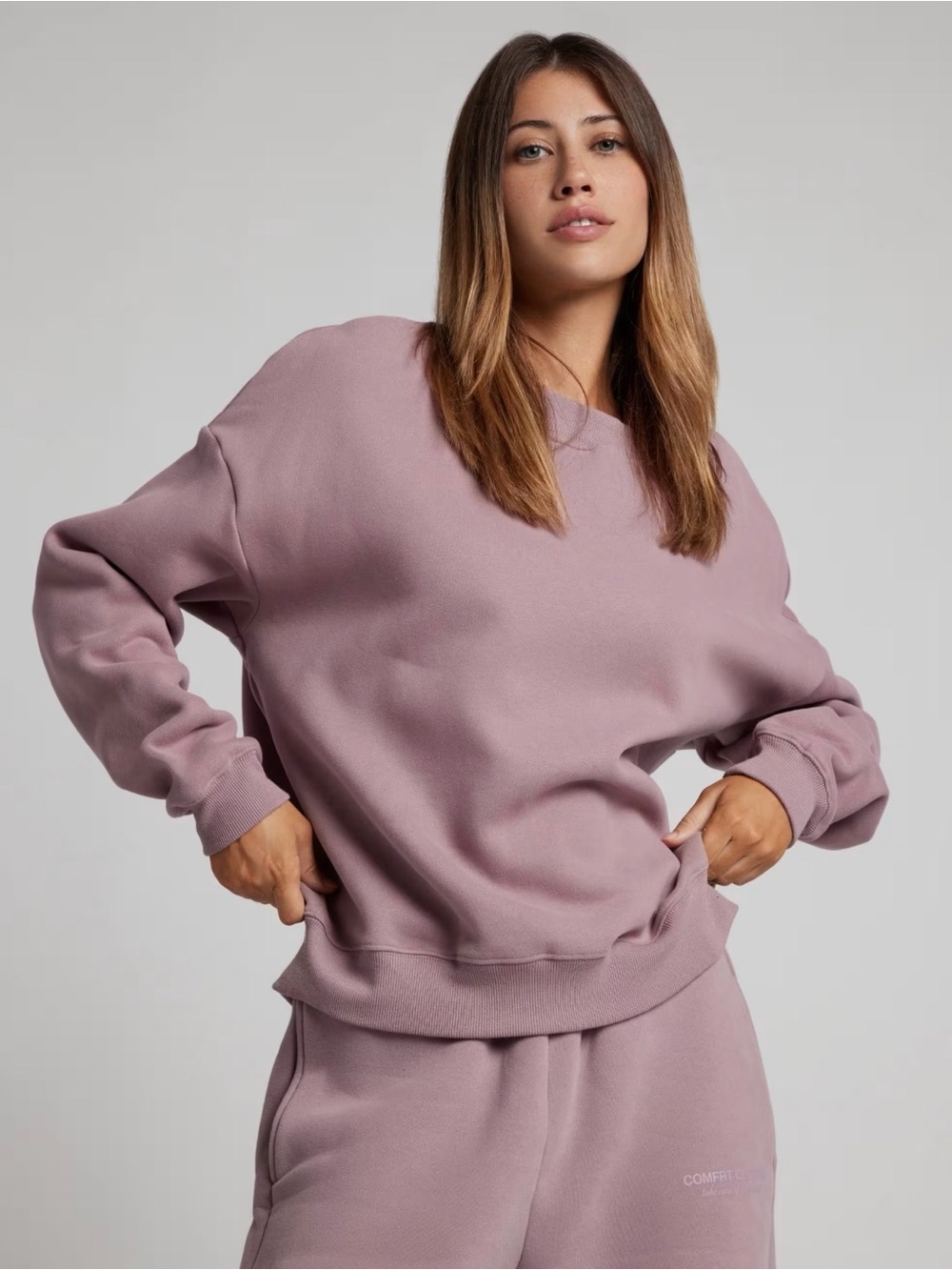 Women's oversized comfy Crew Neck Sweatshirt in Orchid
